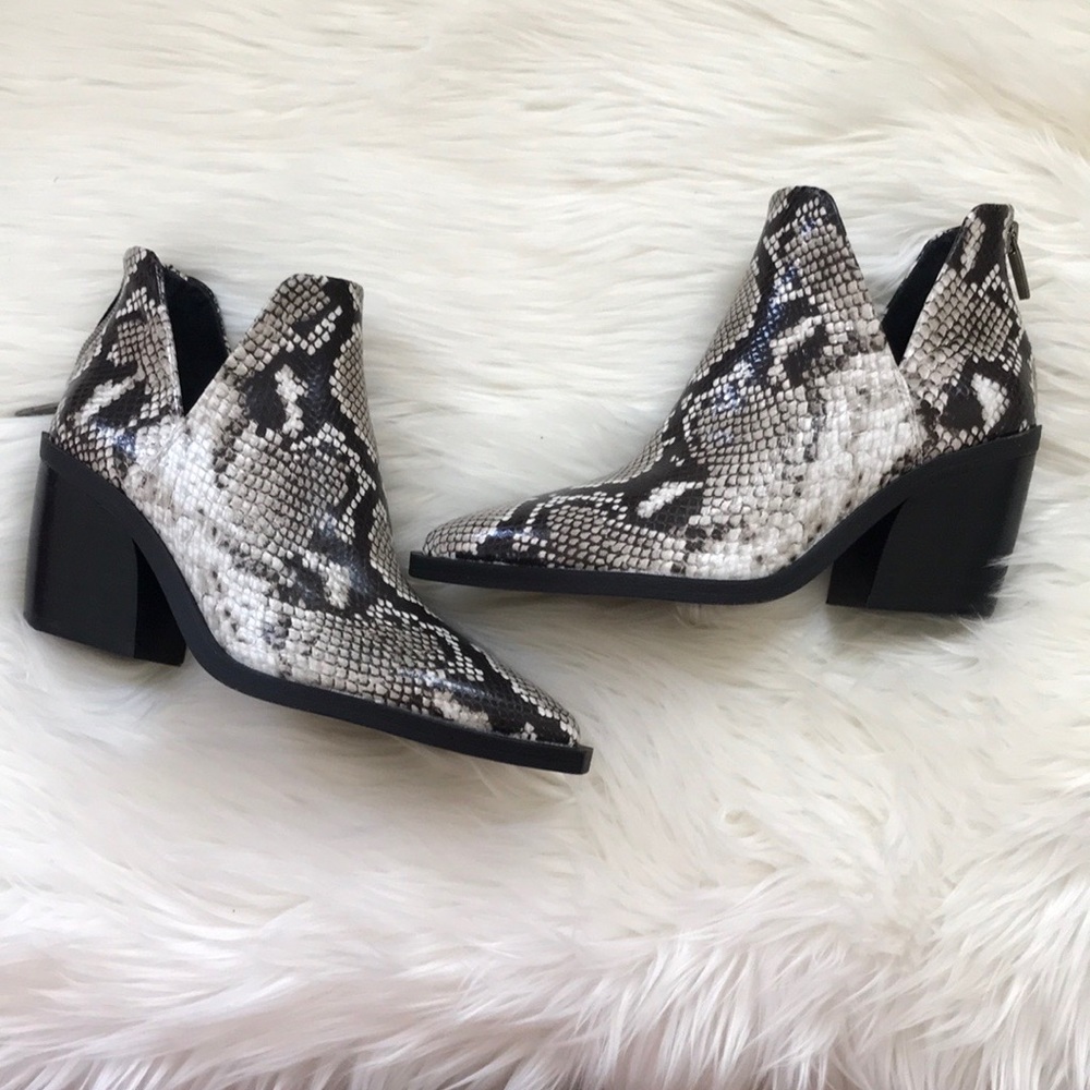 New Vince Camuto Snakeskin Booties